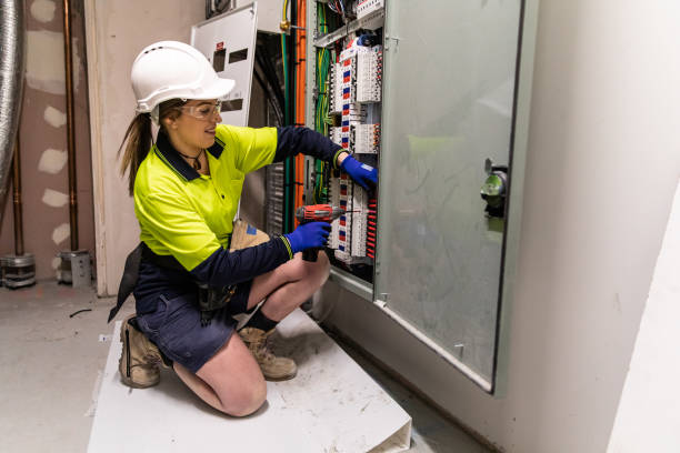 Best Circuit Breaker Repair  in Dana Point, CA